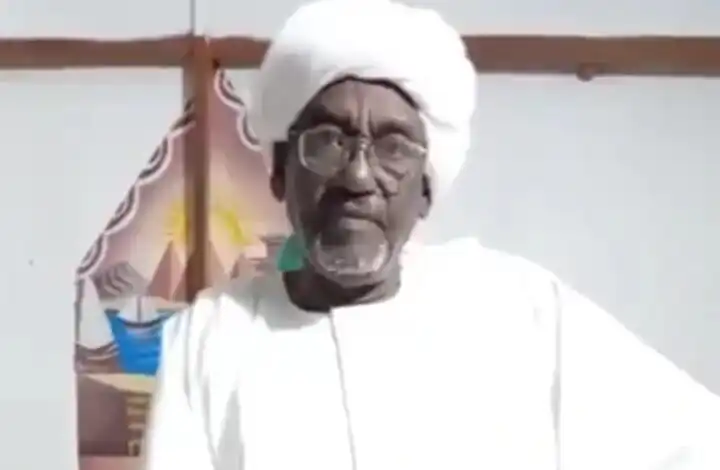 صاحب عبارة “لا يشبهوننا” في احتجاجات دلقو المحس يخرج عن صمته يوضح