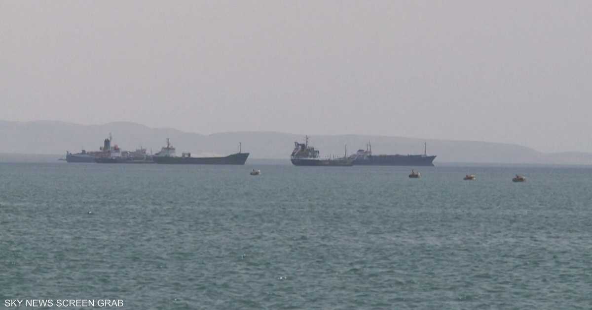 إيران تهدد بإعاقة الملاحة في البحر الأحمر