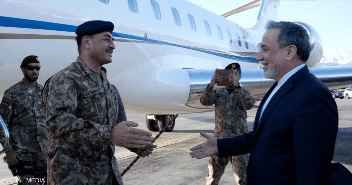 قائد الجيش الباكستاني يصل طهران لدفع جهود الوساطة