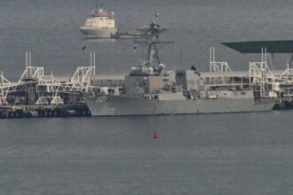 "أرلي بيرك".. السيارة الرياضية التي تقود حصار إيران