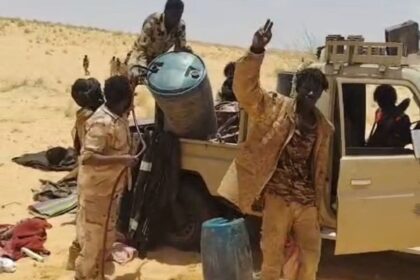 تفاصيل معركة الصحراء بين مجموعة منشقة وقوة من الدعم السريع ومصير النور القبة