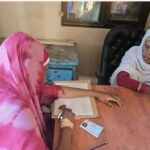 طالبة تجلس لامتحانات الشهادة السودانية من داخل غرفة الولادة