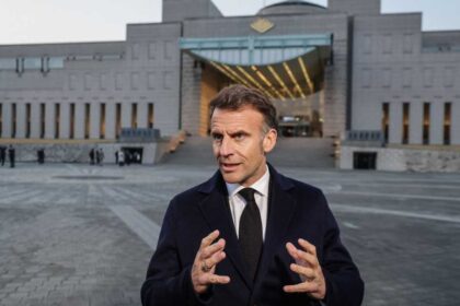 ماكرون: ترامب يفرغ حلف الناتو من مضمونه