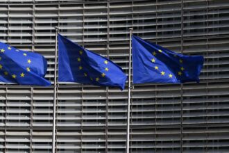 أوروبا تختبر دفاعاتها مع تهديد ترامب بالانسحاب من "الناتو"