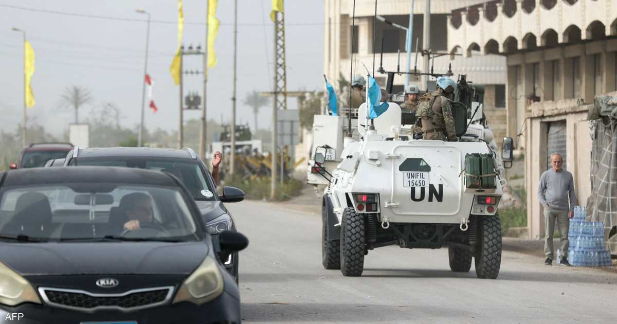 مقتل جندي فرنسي وإصابة 3.. وماكرون يحمل حزب الله المسؤولية