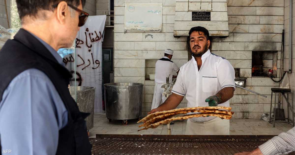 خاصتحت وطأة الغلاء.. الإيرانيون مجبرون على "قرارات مؤلمة"