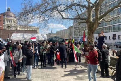 فشل اجتماع مؤتمر برلين بسبب طه عثمان