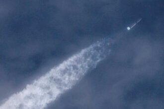 صاروخ يطلق قمرا اصطناعيا في مدار خاطئ