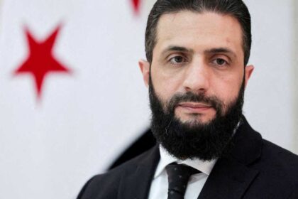 الرئيس السوري: أهل دير الزور حبايبنا وعزوتنا وتاج على الرأس، واعتذار لهم عن الإساءة