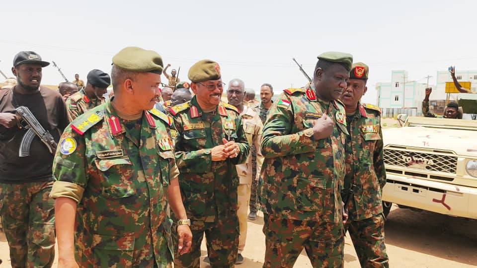 قائد القوات البرية السودانية يؤكد التكاتف الوطني ودحر المهددات خلال زيارة للولاية الشمالية