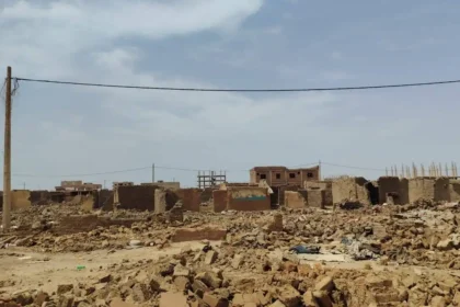 لجنة أمن شرق النيل تزيل 723 منزلاً عشوائياً وتضبط أسلحة ومنهوبات في حملة أمنية واسعة.
