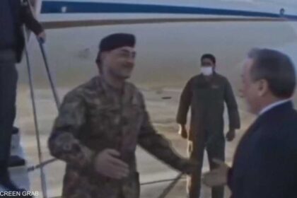 قائد الجيش الباكستاني يصل طهران لعقد لقاءات مع المسؤولين الإيرانيين