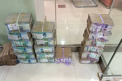 انتهاء المرحلة الثانية من استبدال العملة في ولايات الخرطوم والجزيرة والنيل الأبيض غداً.