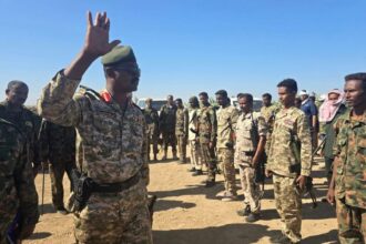 استهداف أسرة قائد درع السودان كيكل بالдроны مؤشر خطير لاختراقات أمنية و استخبارية كبيرة.