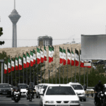 الاتفاق المقترح بين أميركا وإيران يهدف لتثبيت الهدنة وتنظيم الملاحة في مضيق هرمز.