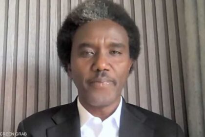 المبعوث الأممي يؤكد التوافق مع القوى السودانية الرافضة للحرب على مبادئ أساسية لعملية سياسية جديدة في نيروبي