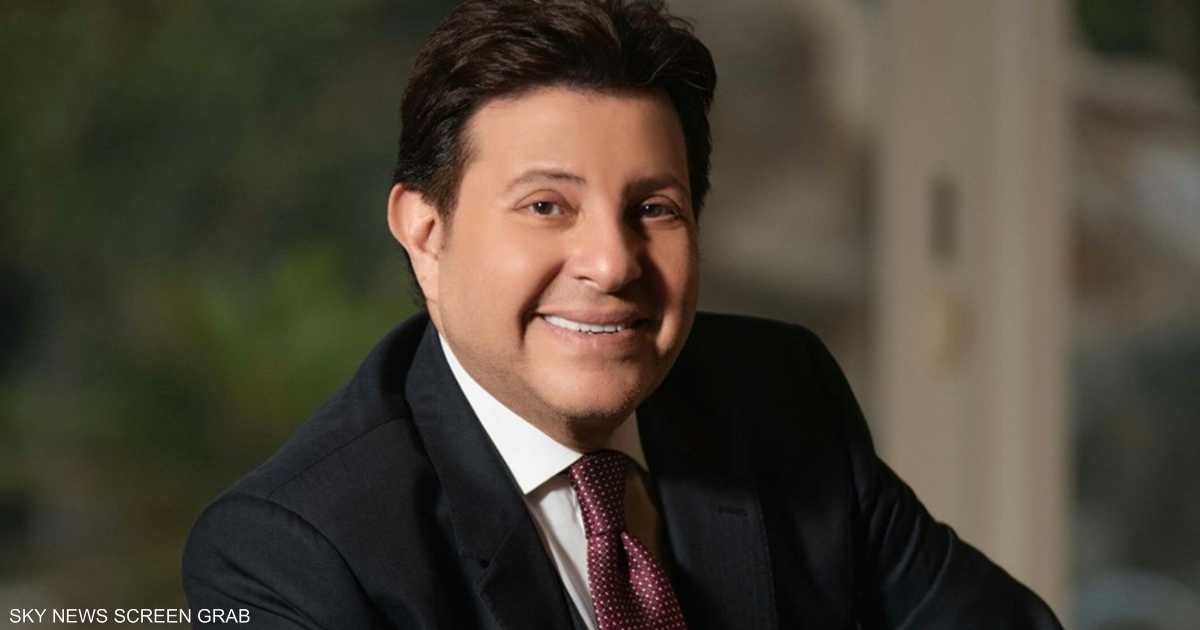 هاني شاكر ينقل إلى مستشفى في باريس لاستكمال علاجه بعد مضاعفات صحية خطيرة