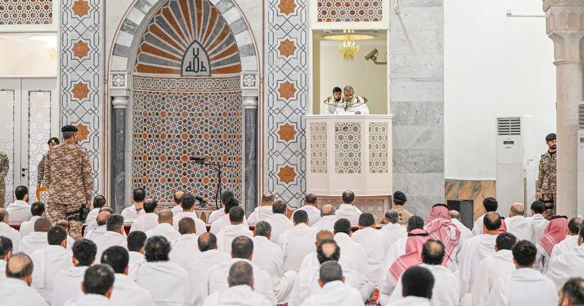 الحذيفي يوجه الحجاج بالخضوع لله وتقوى الله وتجنب الفسوق والجدل في الحج