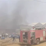 القوات المسلحة تسيطر على حريق مصنع الطبيعة للإسفنج بمنطقة عووضة الصناعية بولاية الجزيرة.