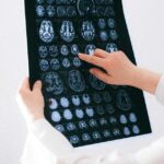 نصائح علمية لإبطاء تدهور الدماغ مع التقدم في السن.