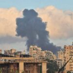 الطيران الإسرائيلي يشن غارات على صور ويتوعد بإخلاء المدينة والمخيمات اللبنانية