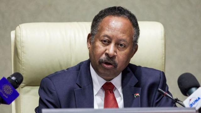 علي حمدوك يواجه تقريرات حول عمله في شركة تتهم بتجنيد مرتزقة في السودان