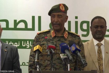برهان: تورط أطباء في نقل معلومات عن تحركات قوات الدعم السريع للجيش السوداني