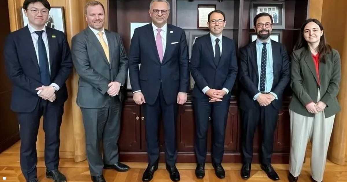 بولس يبحث مع فرنسا جهود معالجة الأزمة السودانية
