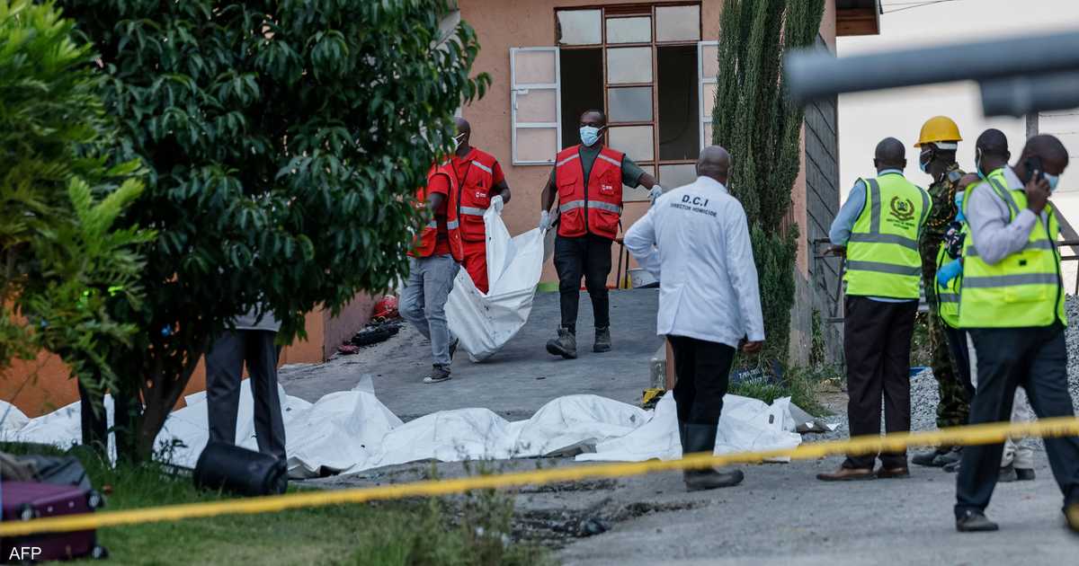 أكثر من 79 شخصاً يصابون في حادث مدرسي ويُحتجز 30 طالبة للاستجواب.
