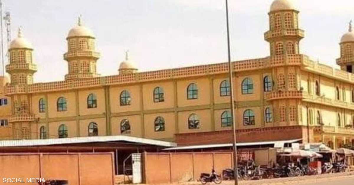 احتجاجات في بوركينا فاسو للمطالبة بالإفراج عن إمام نافذ اعتقله المجلس العسكري