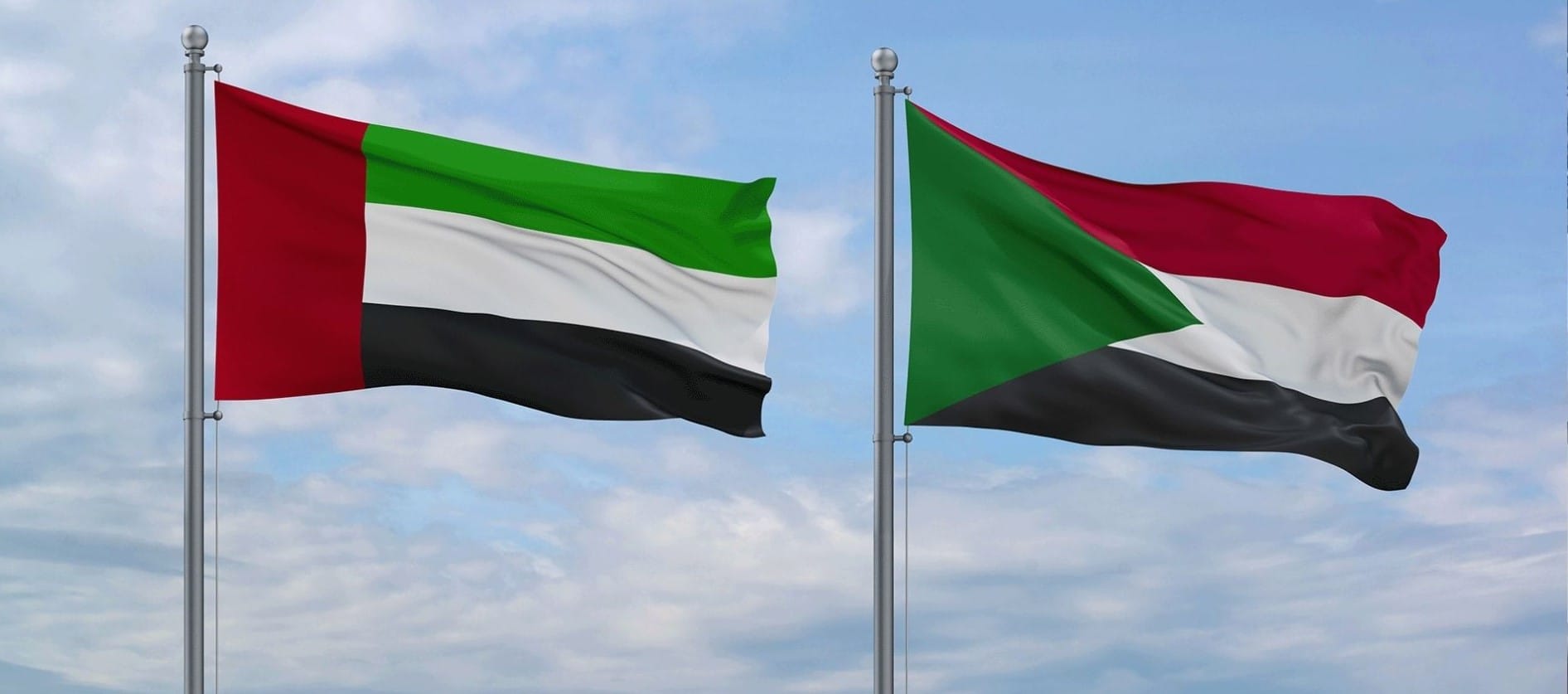 الناشط الإماراتي يثير تساؤلاً حول عروبة السودان على منصة إكس.