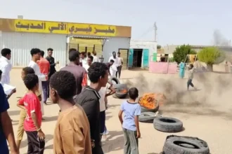 احتجاجات عبري تتحول إلى مواجهات مع السلطات بسبب أزمة الكهرباء المتفاقمة.