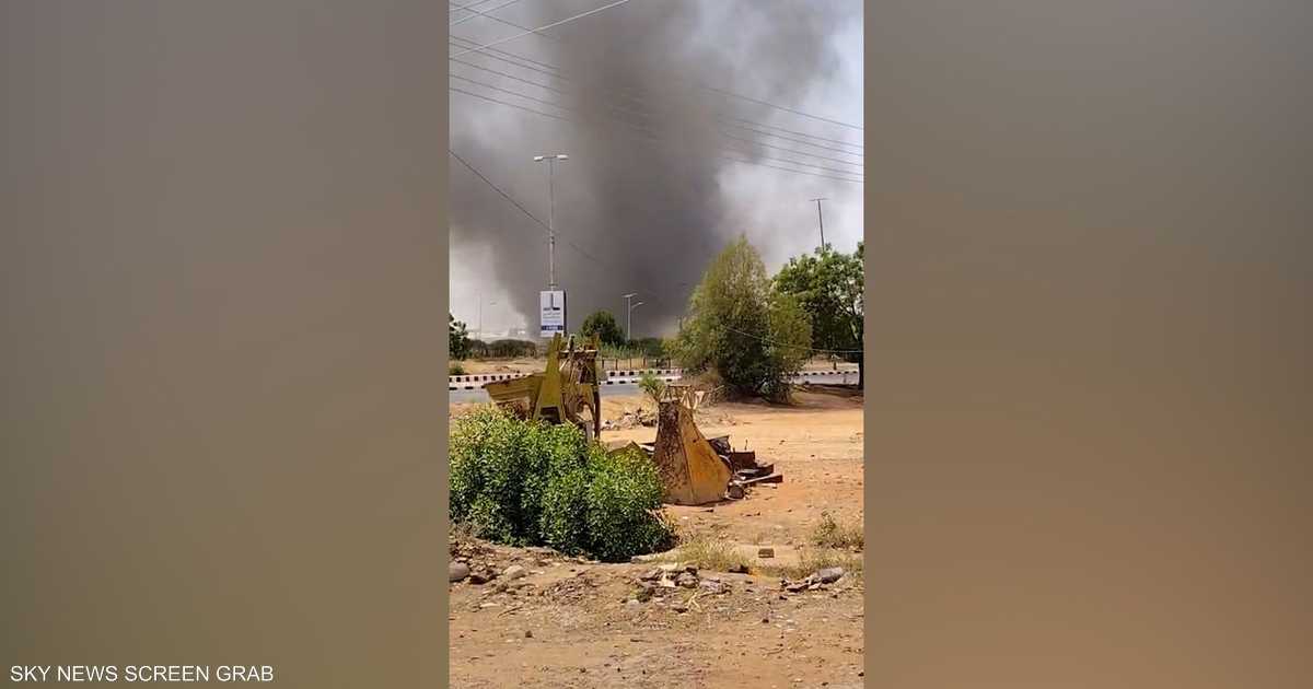 هجوم يستهدف مطار الخرطوم بعد تشغيله الجزئي المتأخر