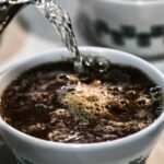 القهوة قد تكون مفيدة لصحة الكلى عند الاستهلاك المعتدل.