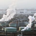 ارتفعت أسعار النفط بفعل قلق الإمدادات بسبب تجاذب أميركي-إيراني ومضيق هرمز.
