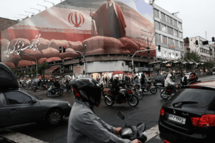 إيران تقدم أحدث مقترحاتها للتفاوض إلى باكستان بصفتها وسيطاً.