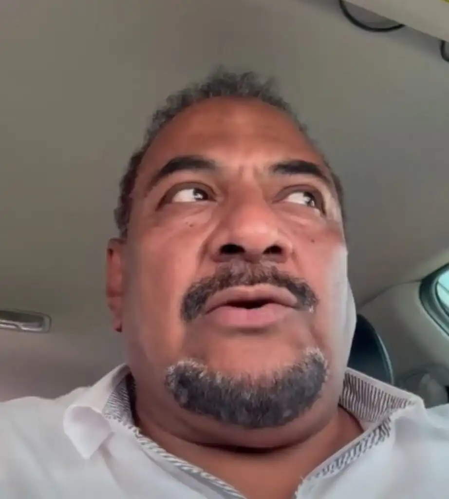 السوداني الفاتح شبو يعلن إطلاق سراحه بعد اعتقال قصير بسببه فيديو مطار الخرطوم.