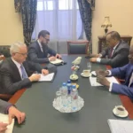 السودان يتهم إثيوبيا والإمارات بتنفيذ هجمات مسيّرة من قاعدة بحر دار ويهدد برد عسكري