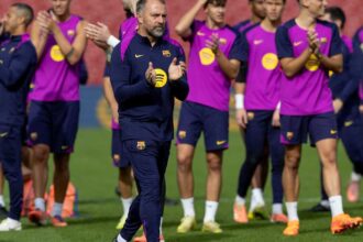 فليك: تمديد العقد مع برشلونة حتى 2028 مع الحفاظ على خيارات الطرفين للرحيل