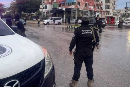 قبض على قائد أركان القوى الجوية السابقة بعملية أمنية