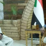 إدريس يستضيف صحفيًا لساعة بعد تمديد اللقاء من قبل رئيس الوزراء