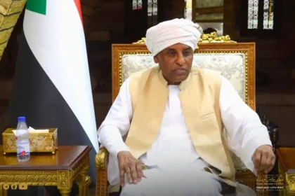 المكتب الإعلامي لرئيس الوزراء يكذب ما أورده الصحفي خليل على منصة سودانية24.