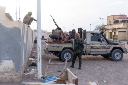 فرص الجيش المالي في استعادة كيدال متنازع عليها بين الخبراء، بين تشكيك في النتائج وتفاؤل بضيق الخناق على المتمردين.