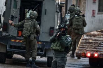 فهد عويس 15 عاماً: قتيل فلسطيني احتضنته قوات الاحتلال في نابلس واعتبرت جثمانه سراً.