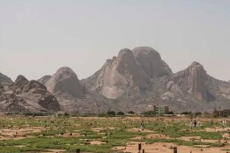 انفجار غامض يضرب منطقة مستورة قرب مطار كسلا دون معرفة أسبابه الفورية.