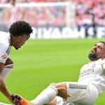 كسر في إصبع كارفاخال يهدد بغيابه عن الكلاسيكو والكأس العالمية