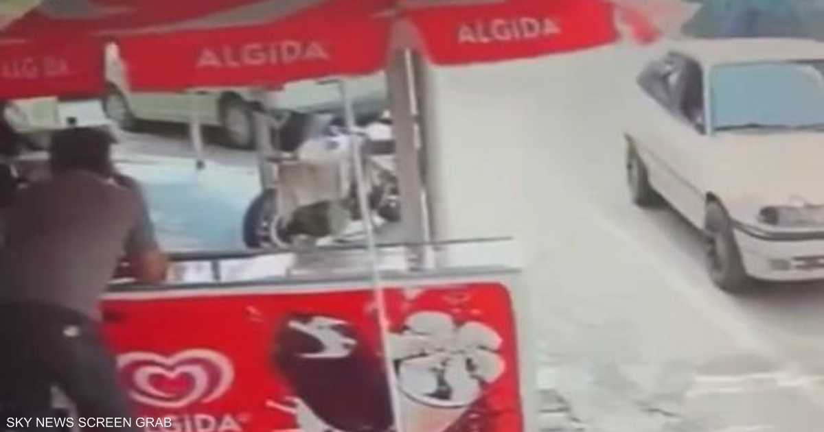 مشتبه به يقتل ثلاثة ويصيب آخرين بإطلاق نار في مرسين