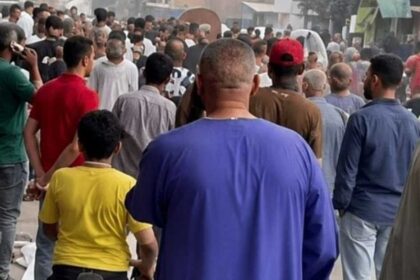 أوباش يطلقون النار عشوائياً على المواطنين بموقف أبنوب بأسيوط، 8 قتلى و5 جرحى ويُقتل مطلق النار.