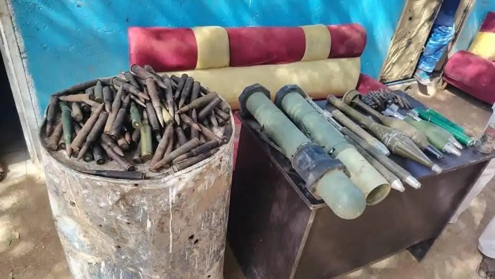 مباحث شرق النيل تضبط خلية ابتزاز وإرهاب ضباط في طليعتها