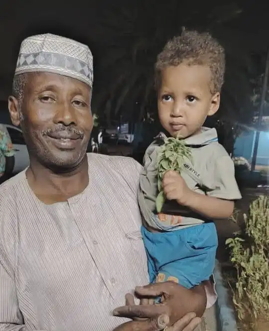 مباحث الفيدرالية تسترد طفلاً اختطف من أمام منزله بكرري وسط تفاعل واسع.